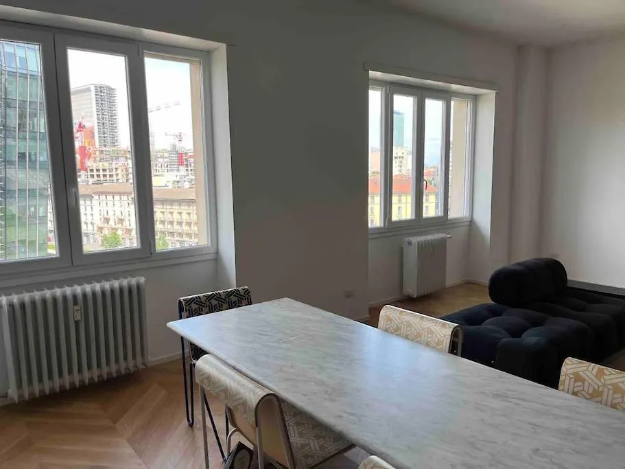 Skyline Three Rooms Apartment Milan 0*,  Italy